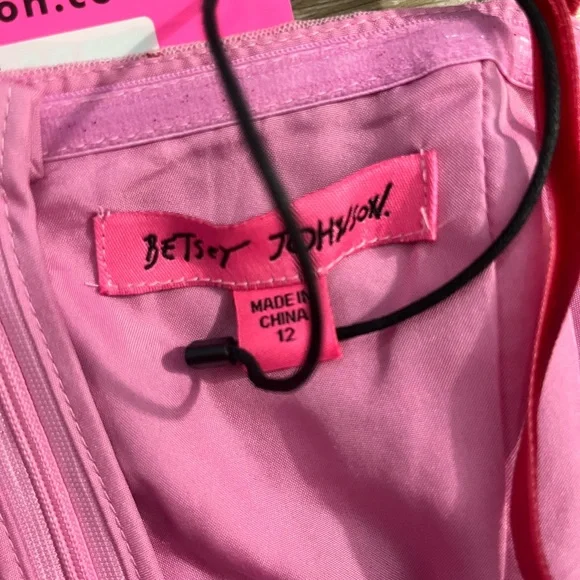 Betsey Johnson heart dress - Picture 5 of 8